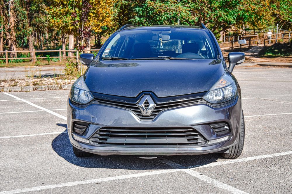 Vendo carro Renault Clio 1.5 Dci - Valor Negociável