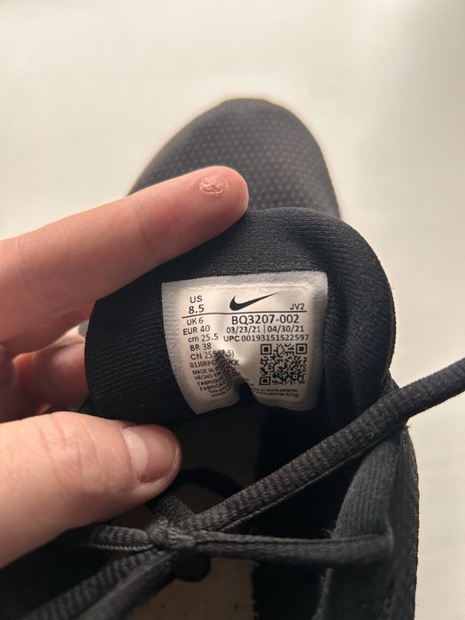 Кросівки жіночі Nike