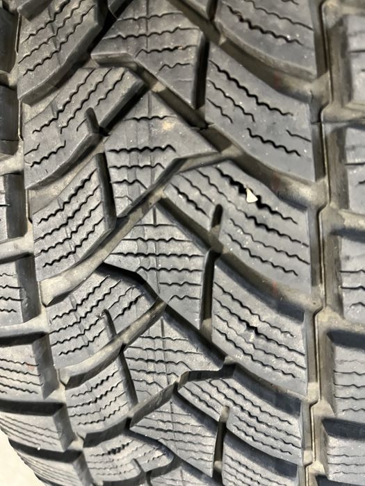 Felgi aluminiowe z oponami zimowymi 17 cali BMW 5