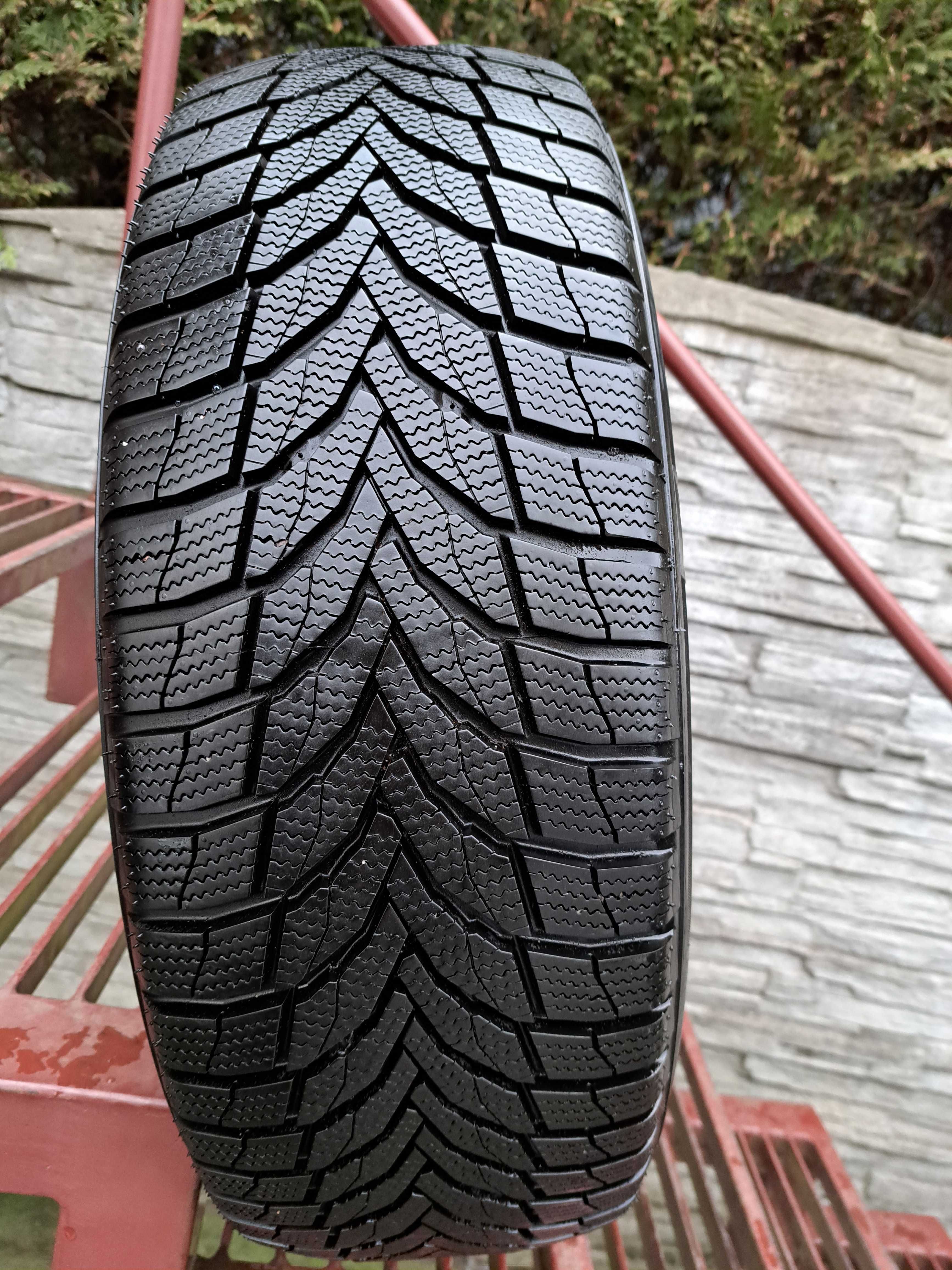 Opona NOWA zimowa 235/65 R17 Nexen Winguard Sport 2 Montaż gratis !