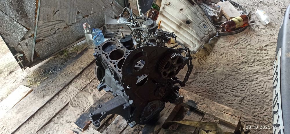 Блок цилиндров в сборе 1,9 1Y