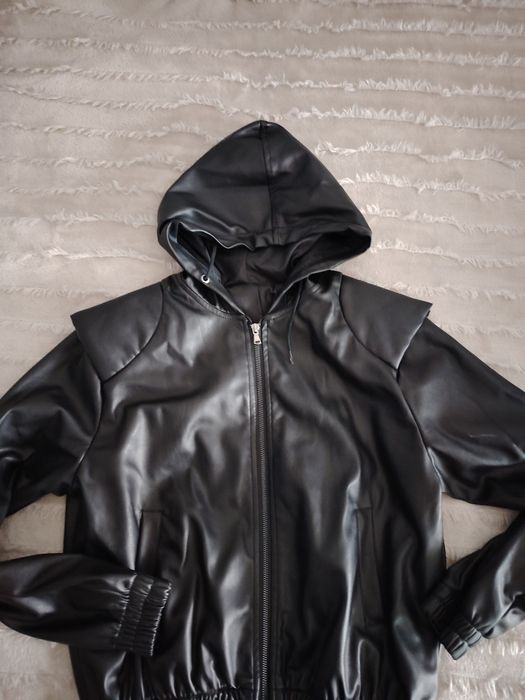 Kurtka z eko skóry M