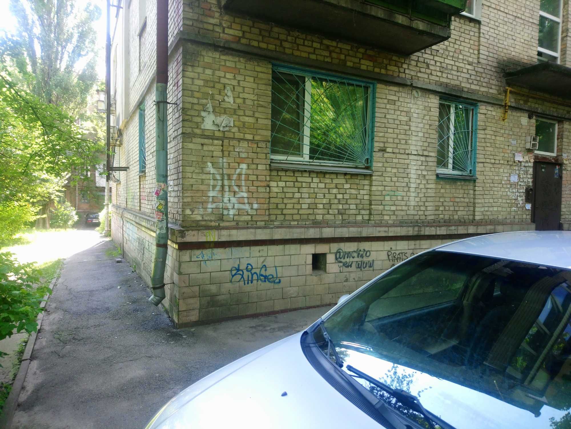 Продам 1 комн. квартиру Проспект Отрадный 10-А. 1/5. общ пл. 32м без %