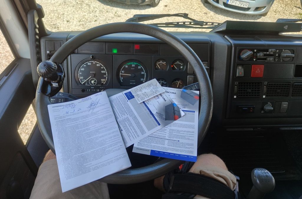 Iveco EuroCargo  Tector 75E15 / 290 tys!  / kontener  / winda/