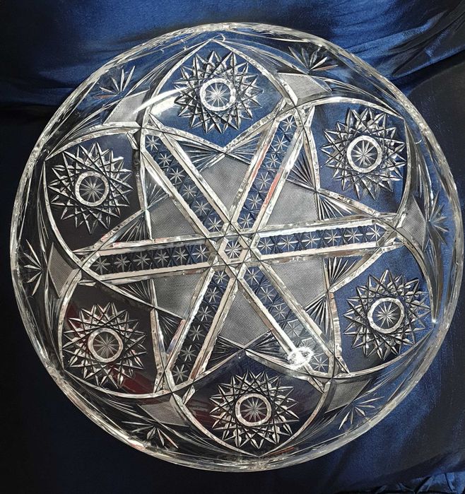 Duża patera kryształowa