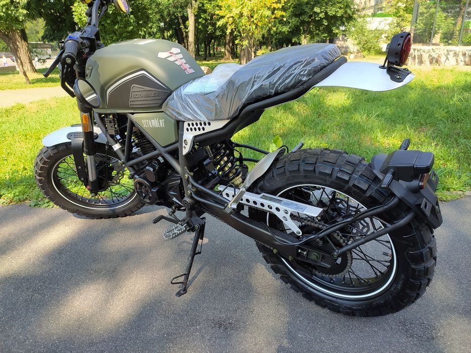 продам мотоцикл Geon Scrambler 250 чорний/зелений  2024
