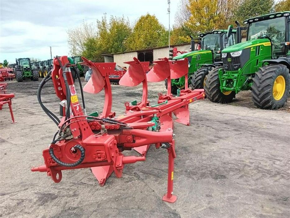 Kverneland Pług Kverneland ES 100-200 4 korpusy  Pług Kverneland ES 100-200 4 korpusy, fabrycznie Nowy