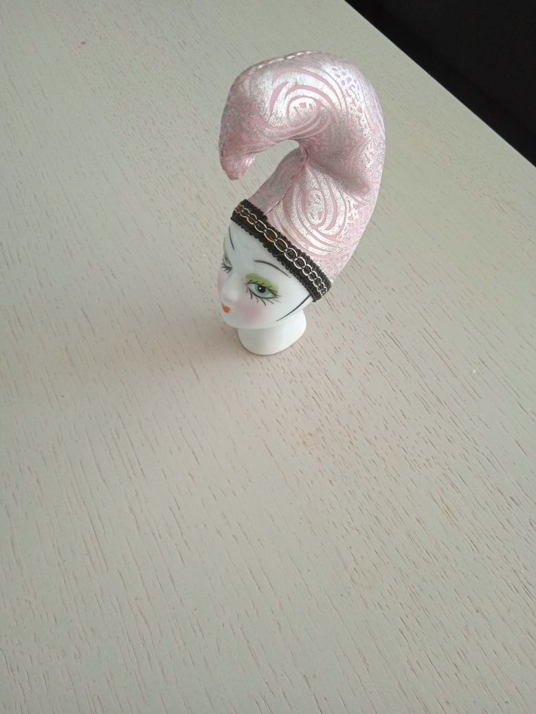 Ceramiczna głowa klauna Mardi Gras