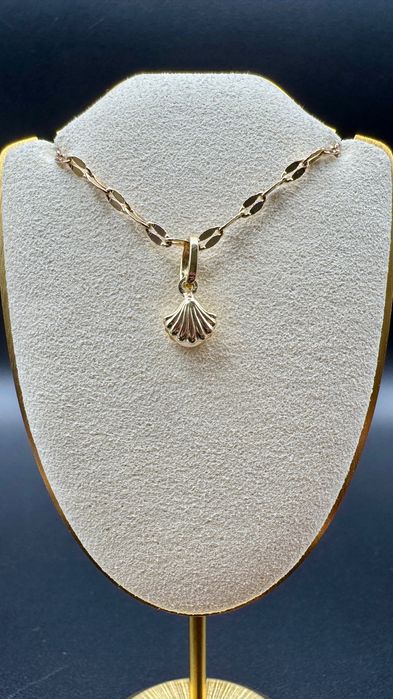 Złota przywieszka muszla z perłą, 14ct 585, waga: 0,55g