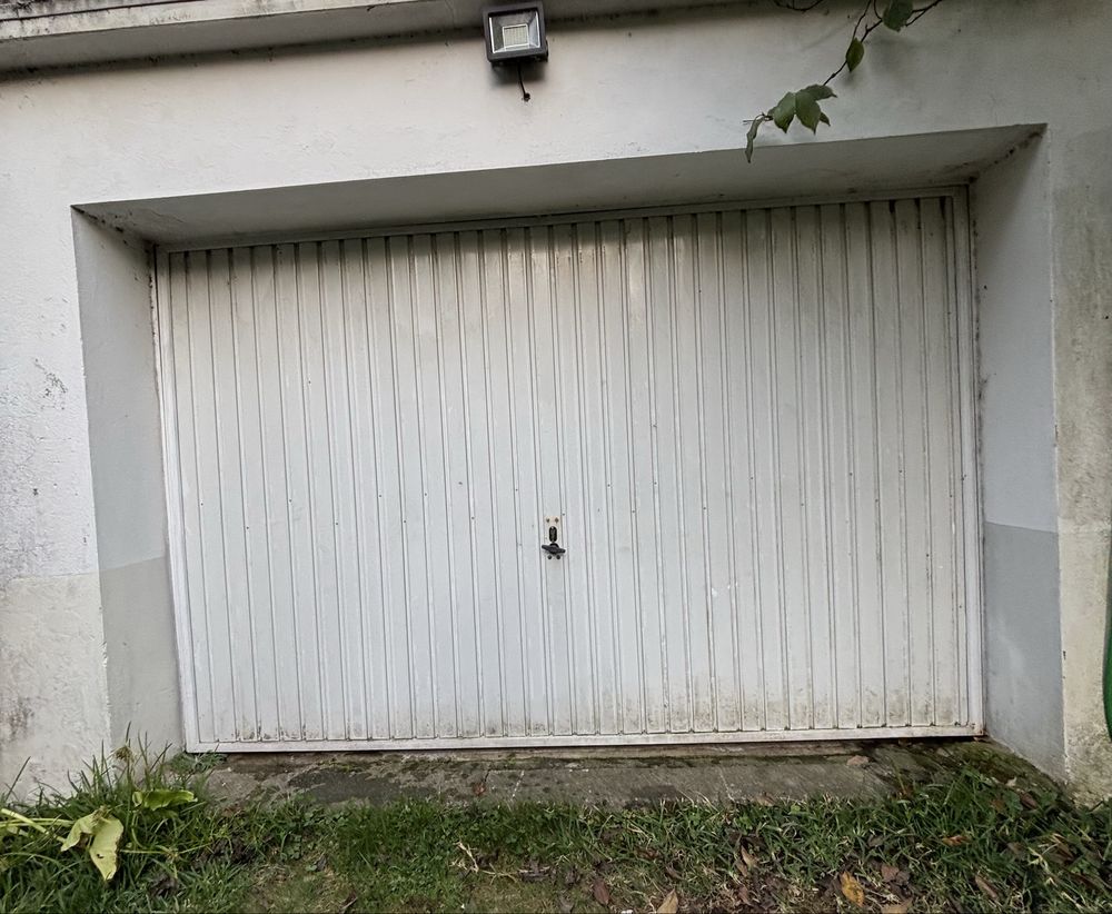 Portão de Garagem Basculante com Motor Automático BFT