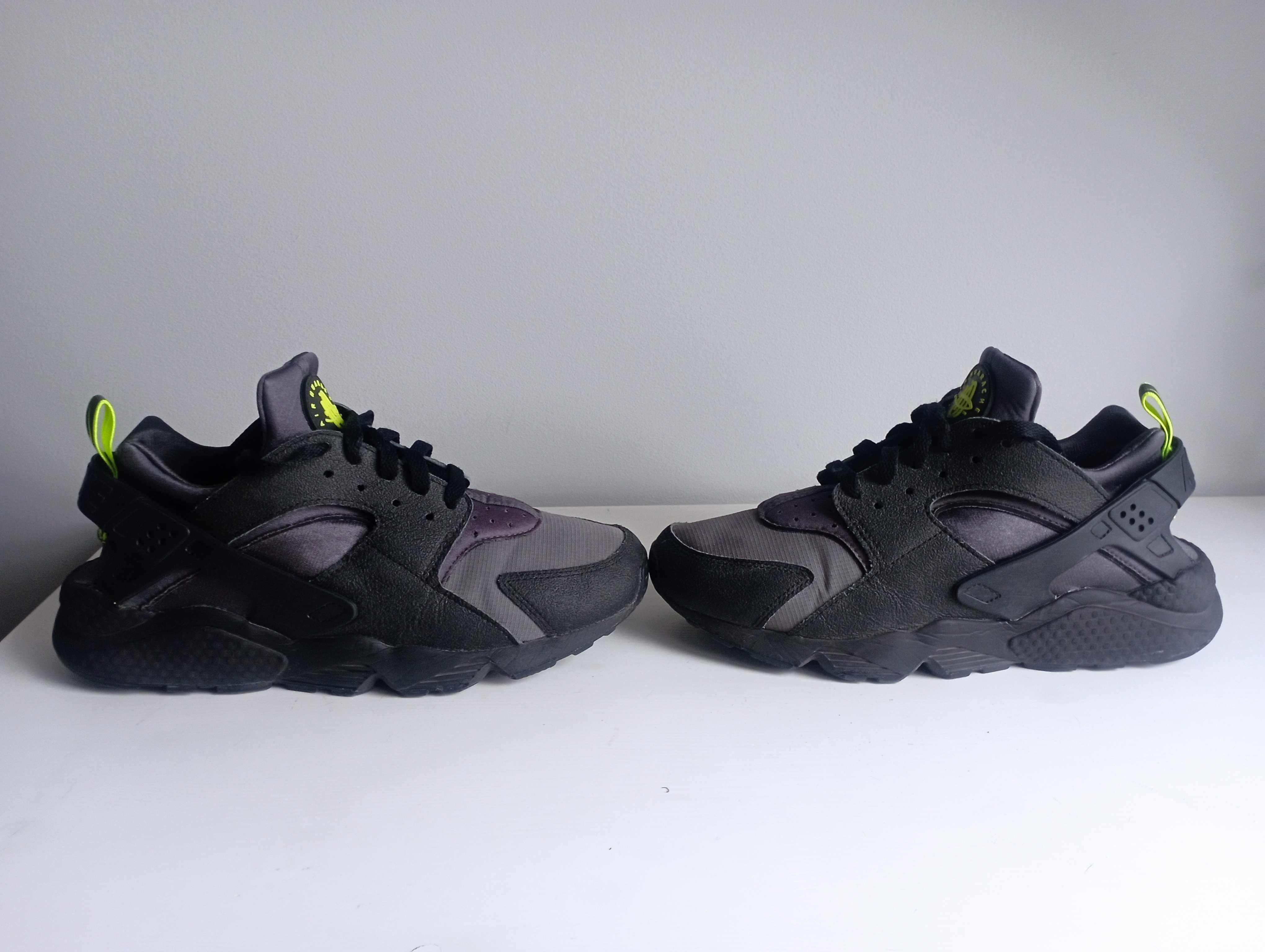 Buty Nike Air Huarache EUR 42,5 27 cm czarny szary sneakersy