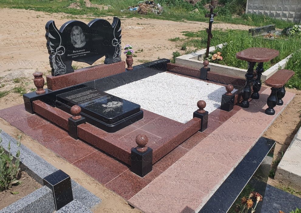 Пам'ятники з граніту від виробника (опт, роздріб)