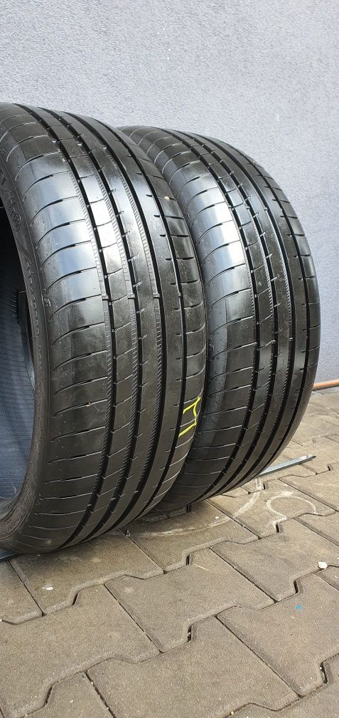 225/40/20 Goodyear para