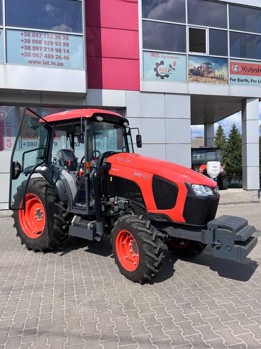 Садовий трактор Kubota M5-102 Narrow