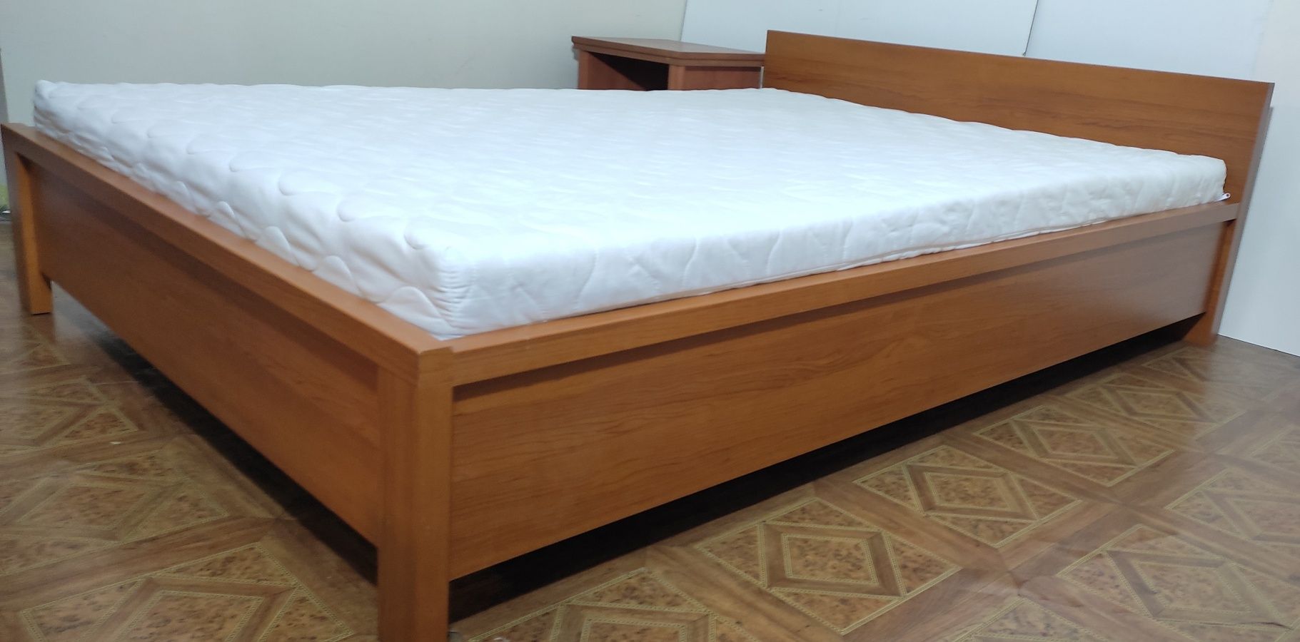 Łóżko BRW 140x200..Z Materacem FDM.