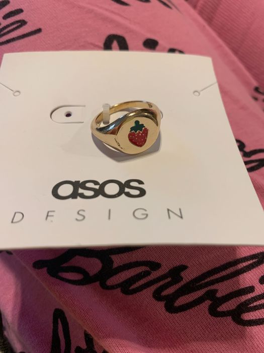 Pierścionek truskawka ASOS vintage