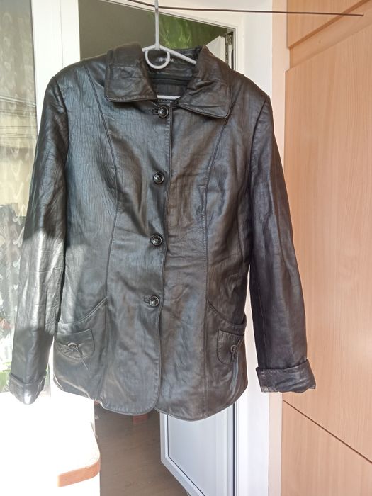 Кожна куртка, піджак