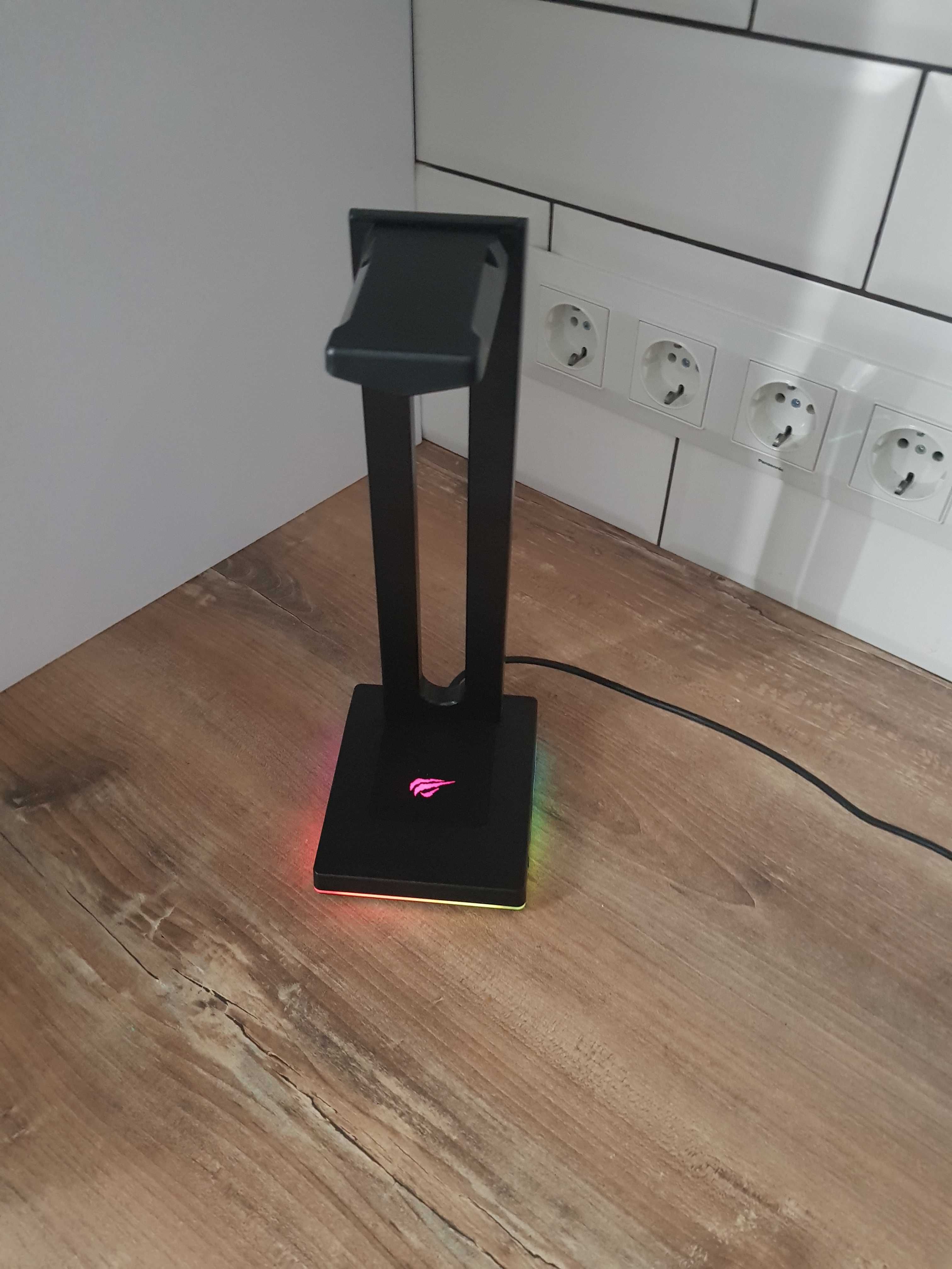 Havit Підставка для гарнітури з 2  USB, підставка для навушників RGB
