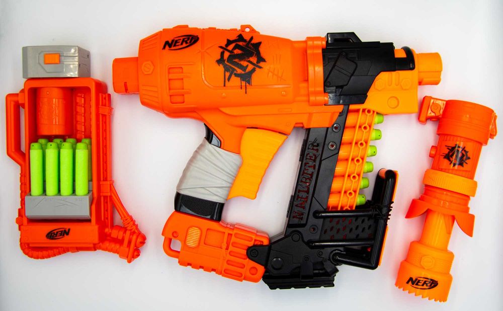 Pistolet Nerf E6163 Zombie Strike Nailbiter (NOWY) + strzałki