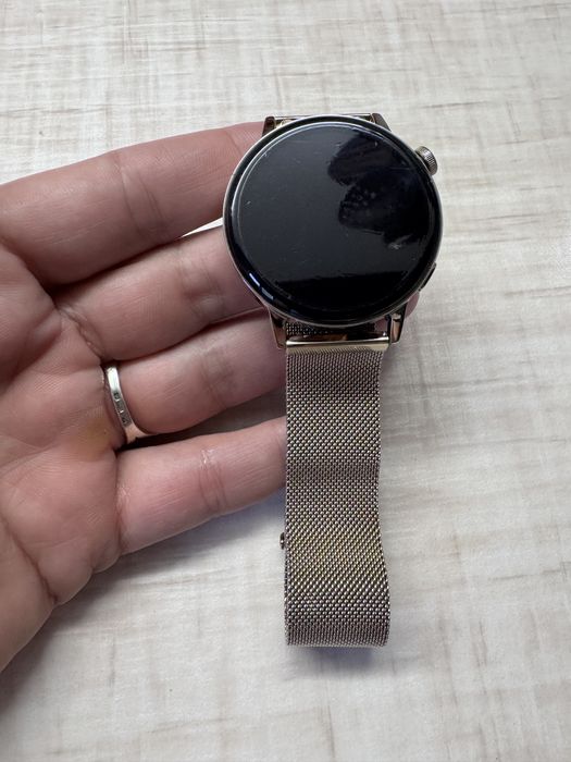 Huawei watch GT3 gold