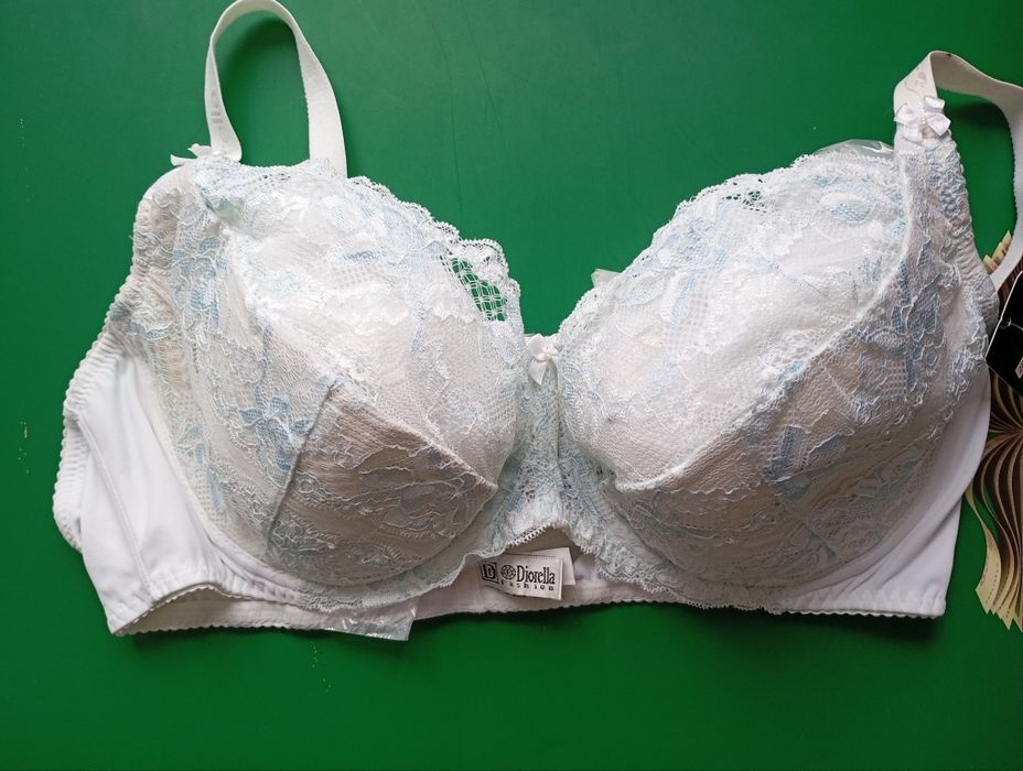 Новий бюстгальтер білий 90D,  95E/XXXL