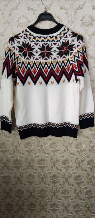 Женский свитер теплый