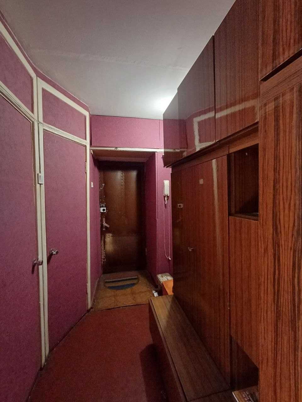 3-комн. квартира, ул. Почтовая, остановка "Малый рынок"