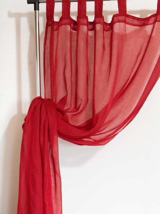 Czerwona zasłona 135x260 cm