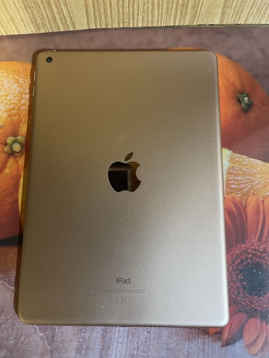 iPad 6 на 128gb.