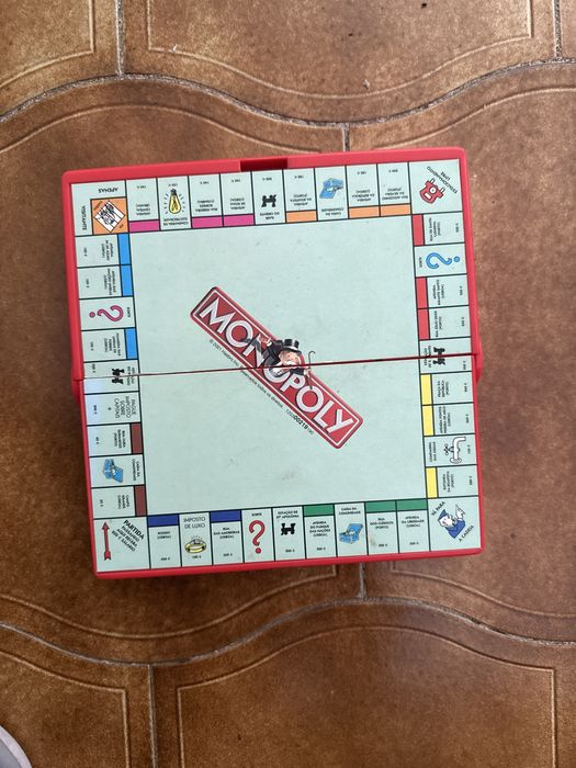 Monopoly portatil