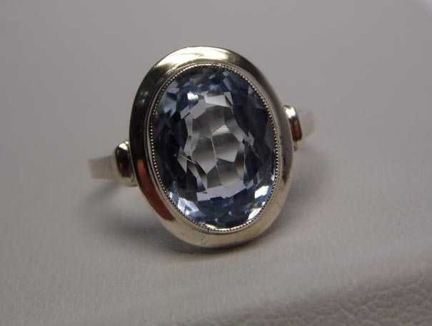 Przedwojenny srebrny pierścionek owalny niebieski spinel R.16