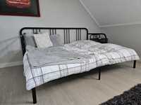 Czarne łóżko FYRESDAL