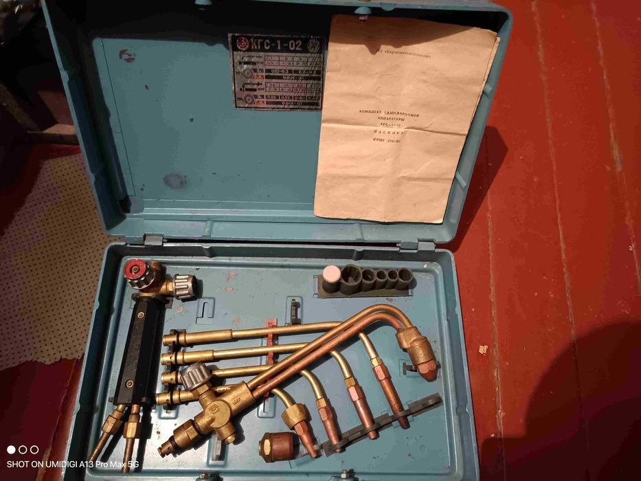 Набор газосварщика, манометры, вакуумметры,