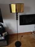 Lampa podłogowa stojąca