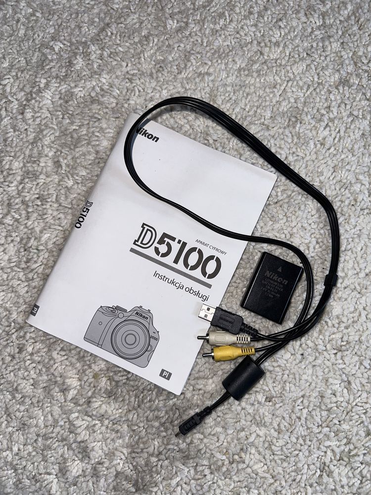 Lustrzanka Nikon D5100 + Nikon Nikkor AF-S 18-105mm f/3.5-5.6G