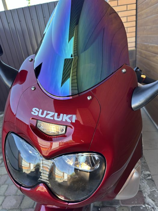 SUZUKI GSX750F katana свіжопривезений з Німеччини