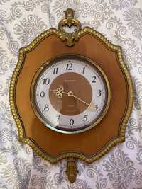 Rosyjski zegar ścienny „Jantar”