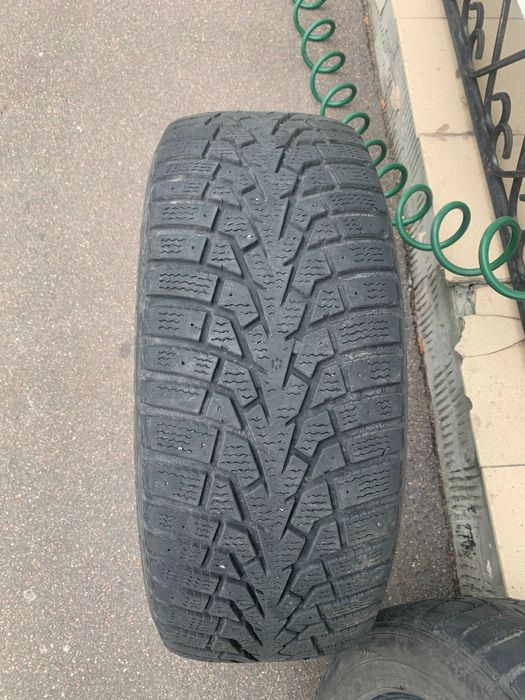 Продам гуму MAXXIS ARTIC TREKKER 225\55 R17 . 3000 грн комплект!