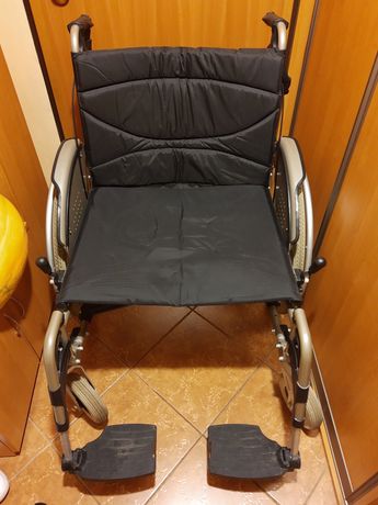 Wózek inwalidzki Vermeiren V200 (XXXL) - szerokość na zamówienie 60 cm
