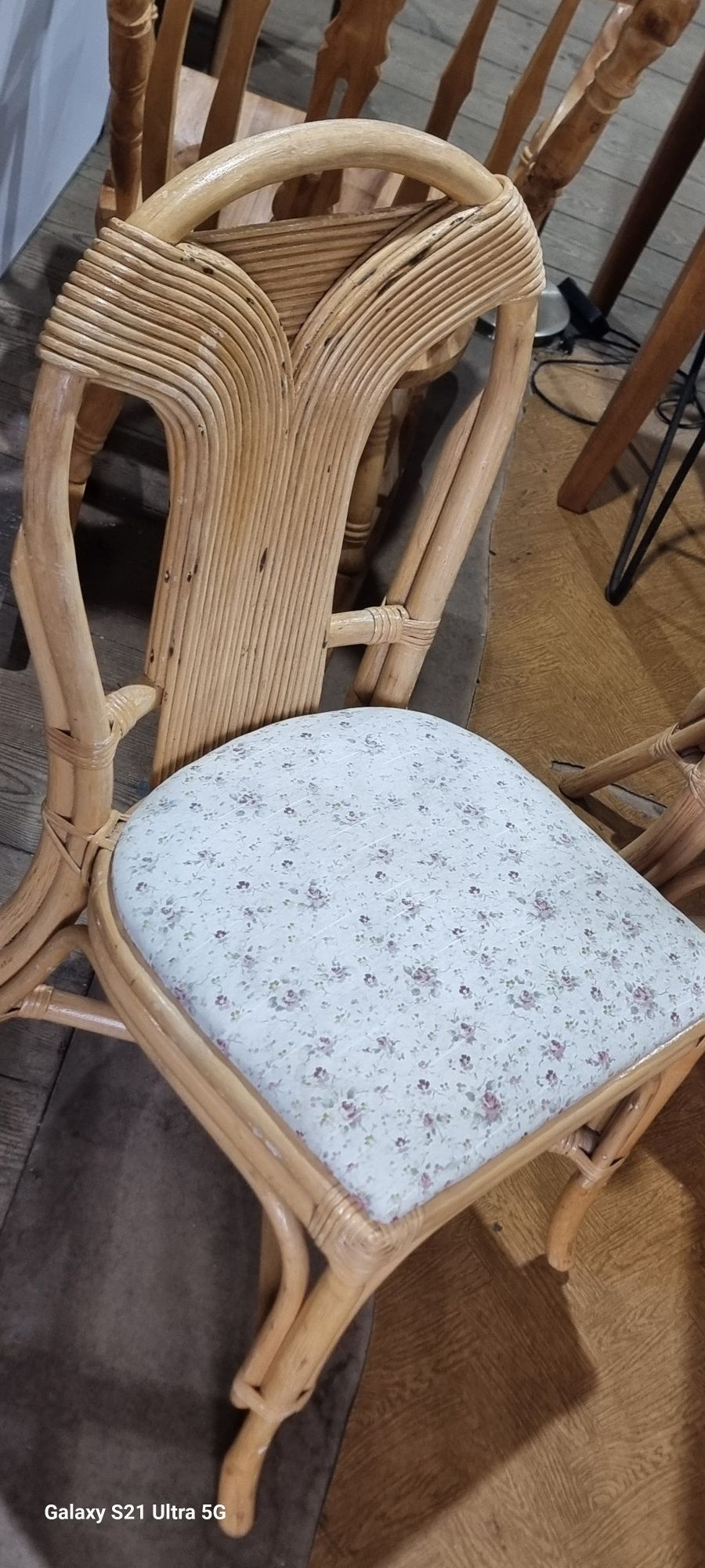 Zestaw mebli na taras  stol+ 4 krzesła rattan