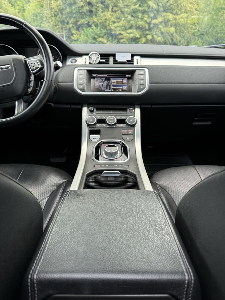 Range rover evoque 2016