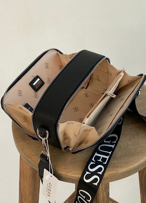 Guess crossbody сумка