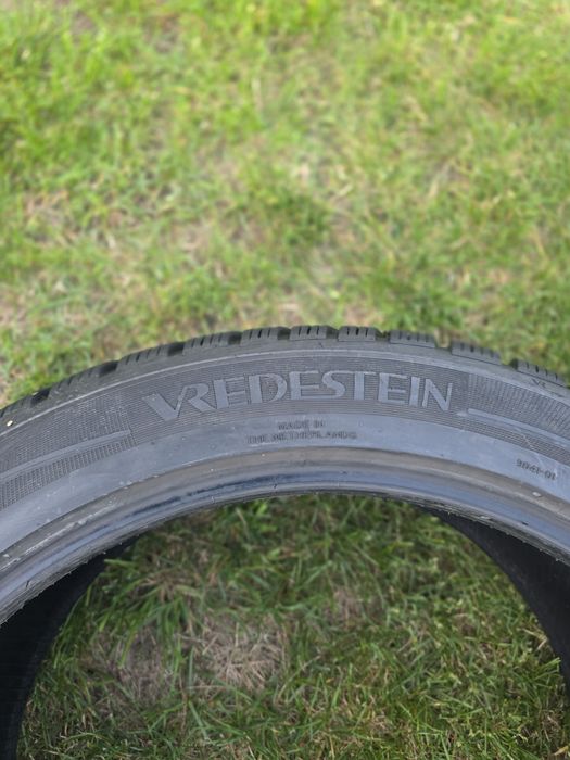 Шини 285/40 R21 255/40R21 Tesla колеса