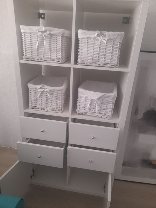 Móvel  em muito bom estado