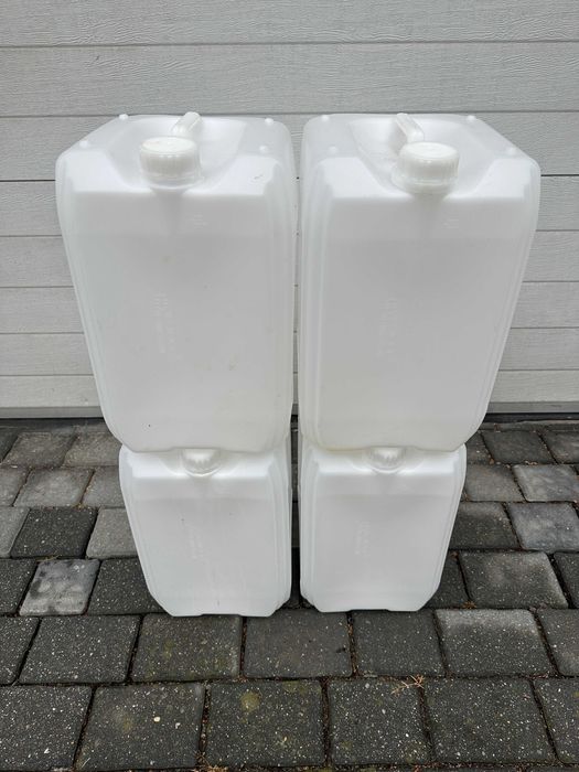 Kanister Kanistry Beczka Pojemnik 25L na ropę wodę WYMYTE