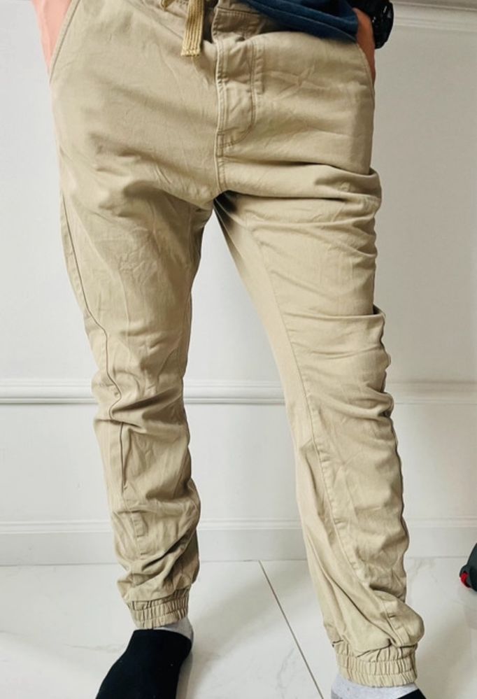 Spodnei River Island Joggers