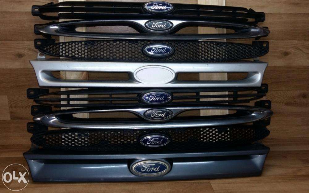 Радиаторная решетка Ford Escort / Форд Эскорт