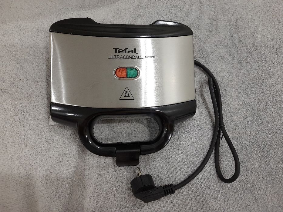 Бутербродниця Tefal ULTRACOMPACT
Бутербродниця Tefal ULTR