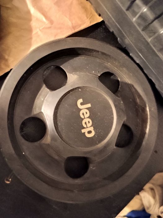 Dekiel dekielek jeep xj oryginalny kołpak czarny na stalowe felgi