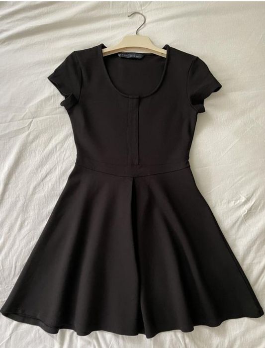 Платье ZARA красивое